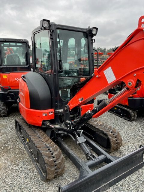 Kubota KX033-4G w Cab, 2 Buckets & Thumb