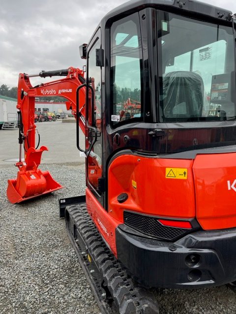 Kubota KX033-4G w Cab, 2 Buckets & Thumb
