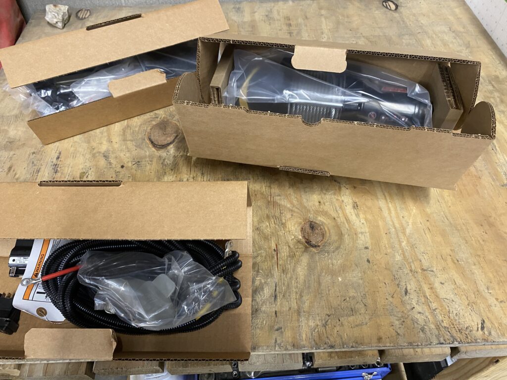 VRX35 3500lbs Steel Cable Single Row Warn winch 1