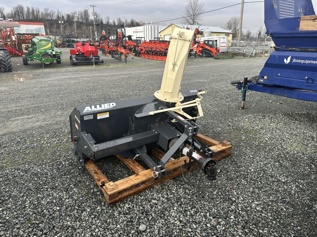 Used Farm king 7420 - 74