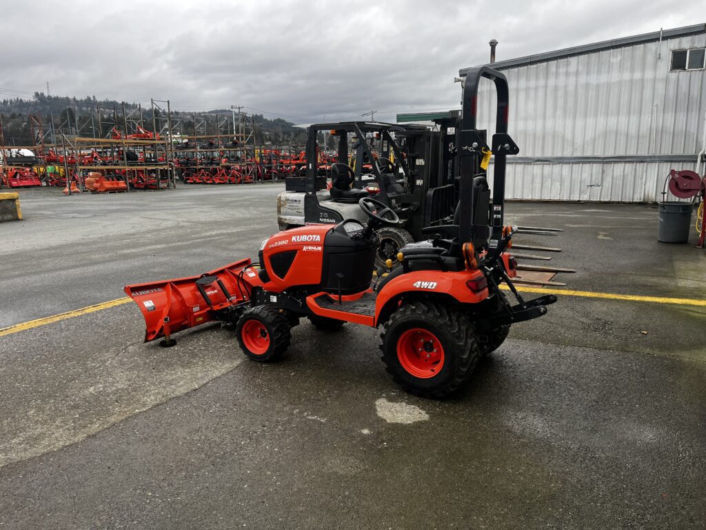 2019 Kubota BX2380 Tractor w/ Blade 3