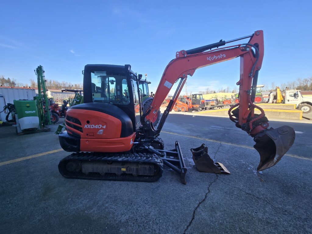 Kubota KX040-4 3