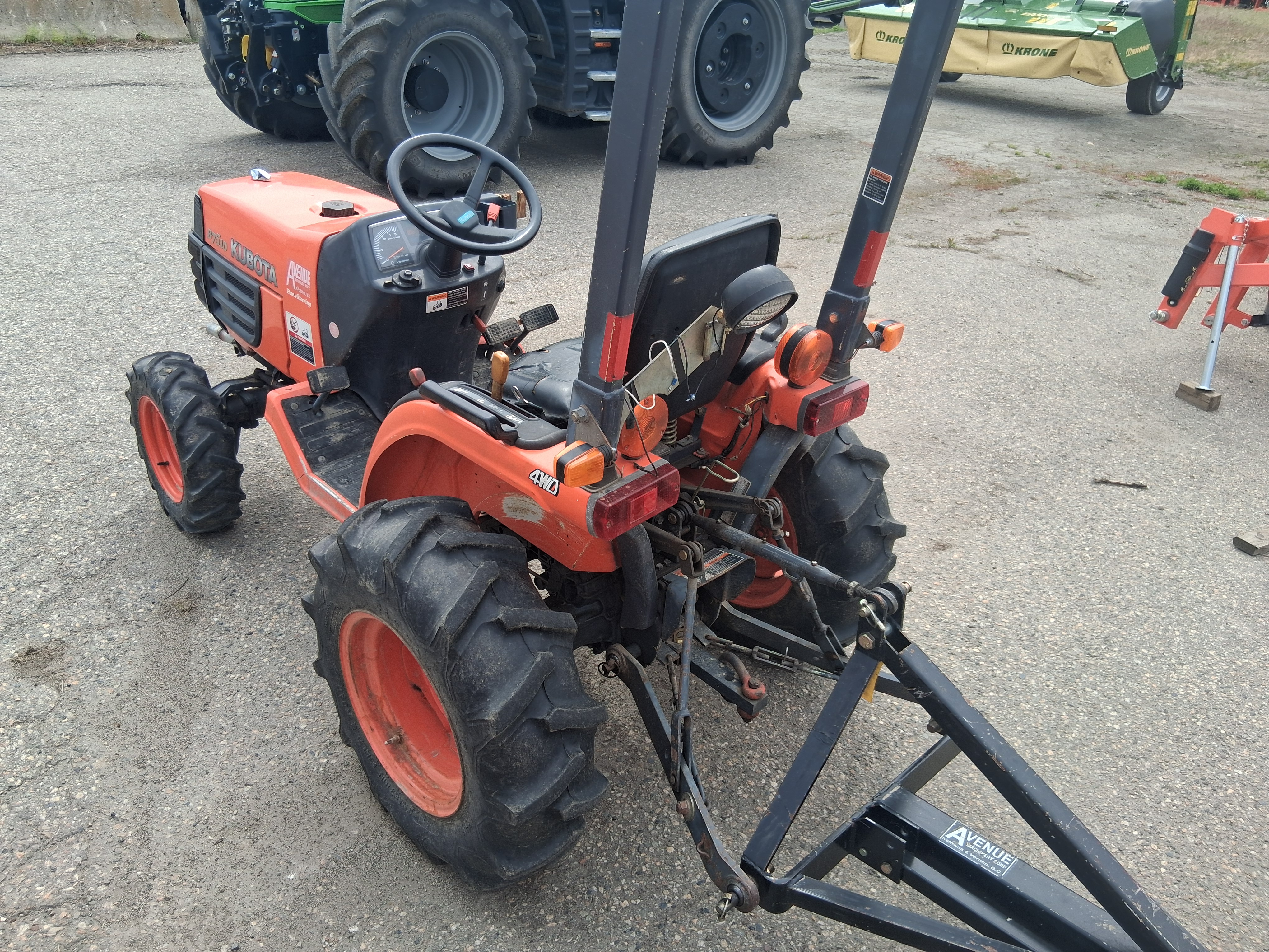 Used Kubota B7510 Tractor 3