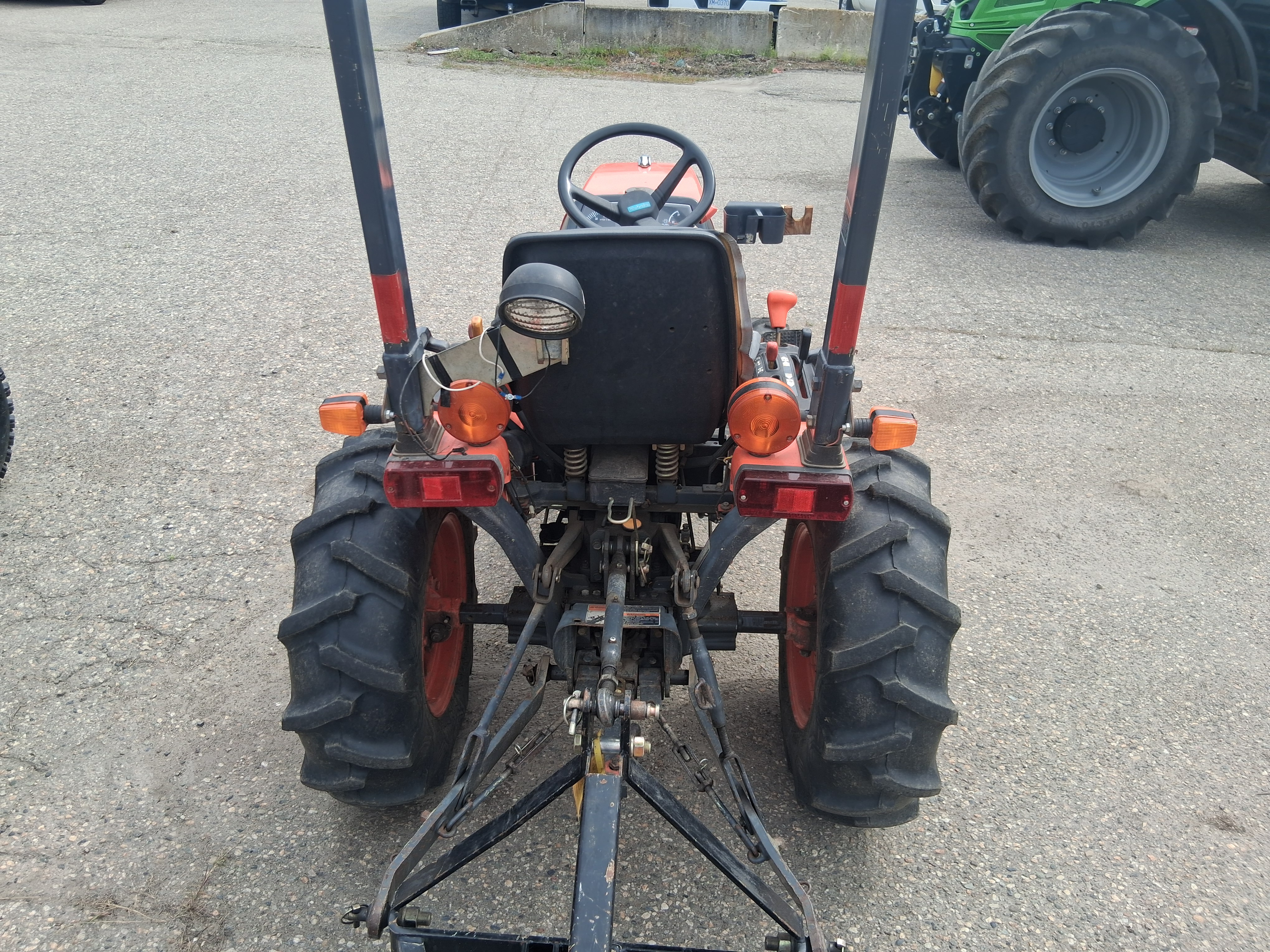 Used Kubota B7510 Tractor 4
