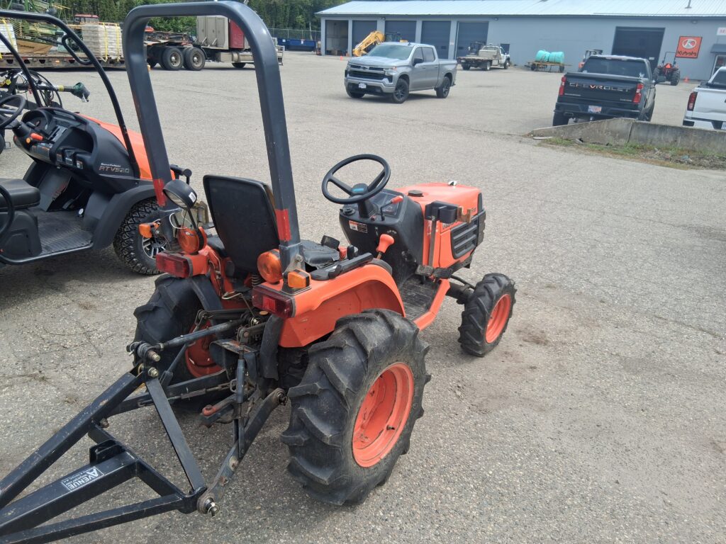 Used Kubota B7510 Tractor 5