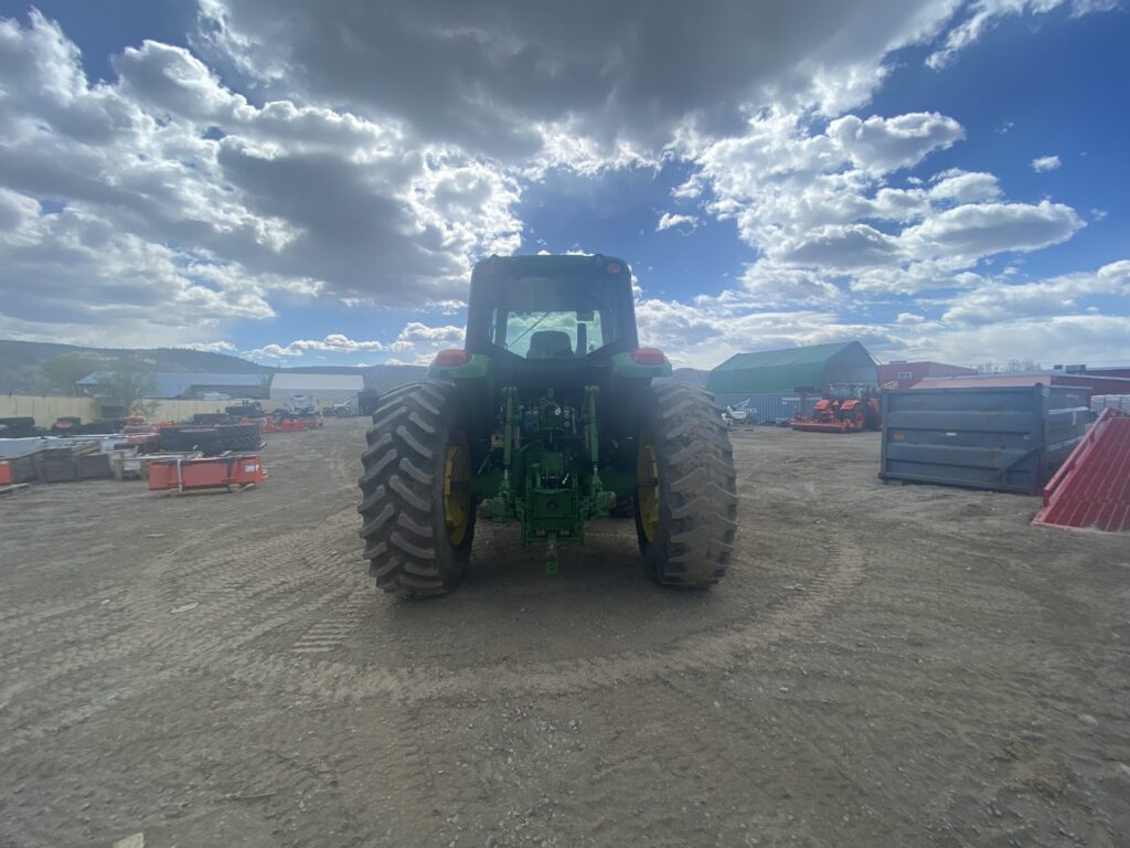 2010 John Deere Cab Tractor 7330 4