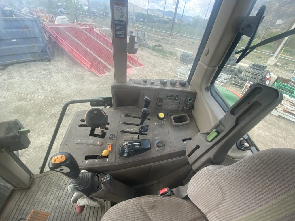 2010 John Deere Cab Tractor 7330 8