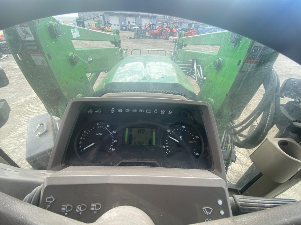 2010 John Deere Cab Tractor 7330 9