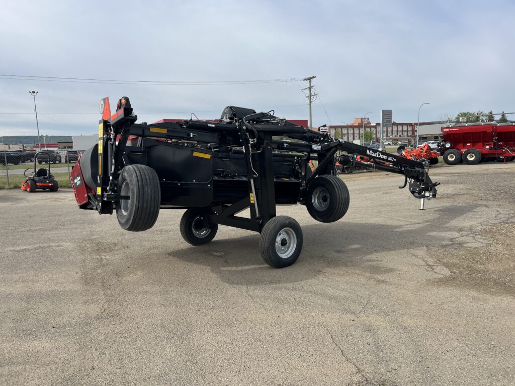 *END OF SEASON PRICING* 2024 MacDon R113PT Mower Conditioner W/ Transport 4