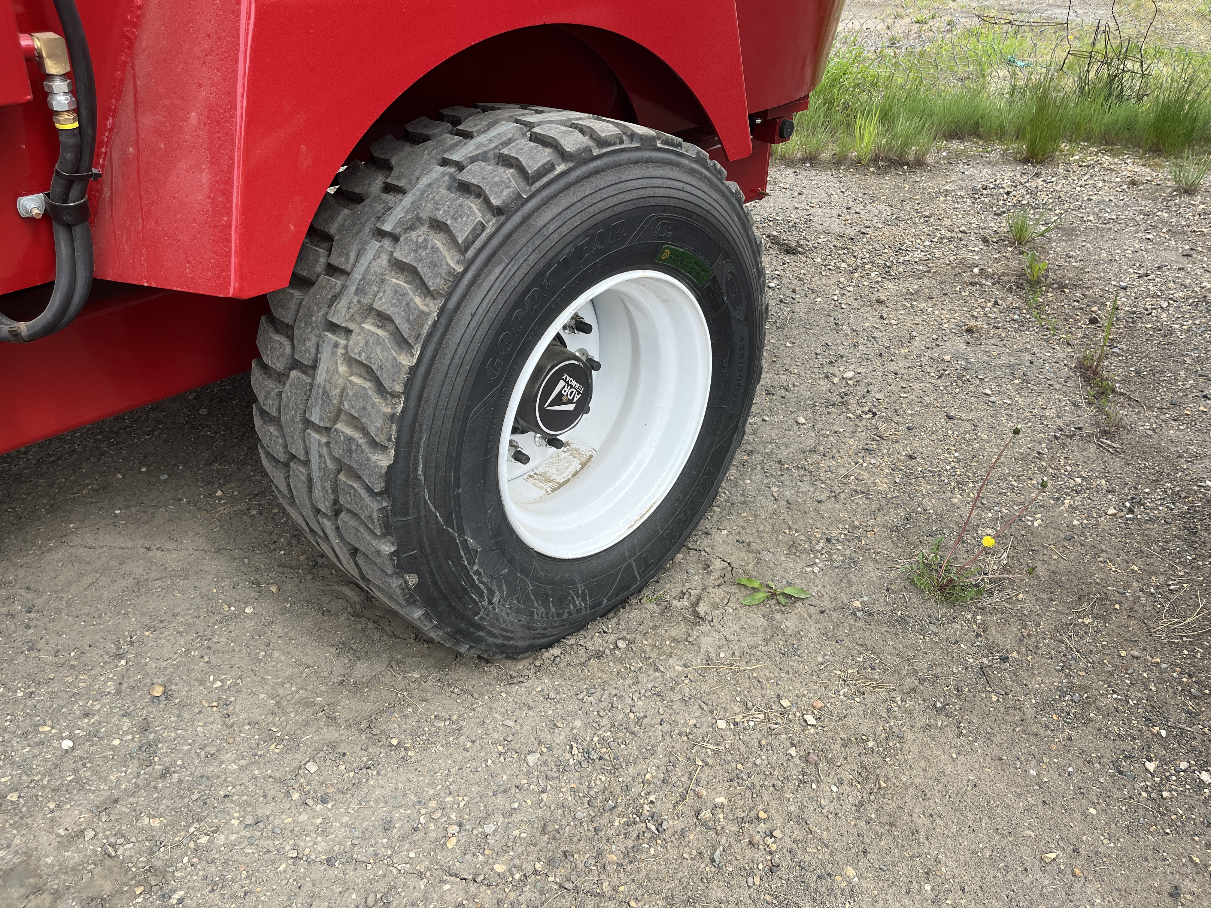 2025 Supreme 700T SD Twin Auger Feed Processor 10