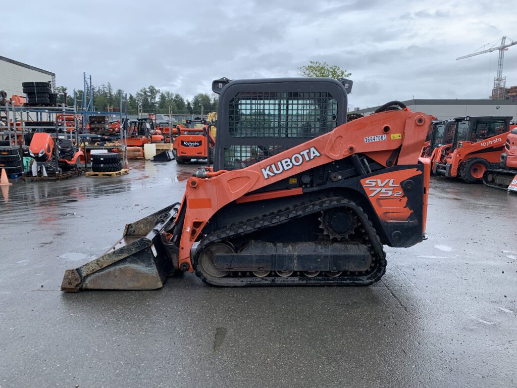 2018 Kubota SVL75-2 w/ < 1000 Hrs