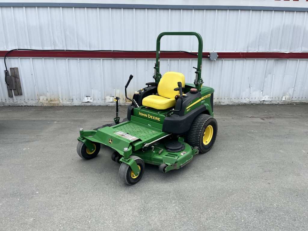 2014 John Deere 997 Zero-turn Mower