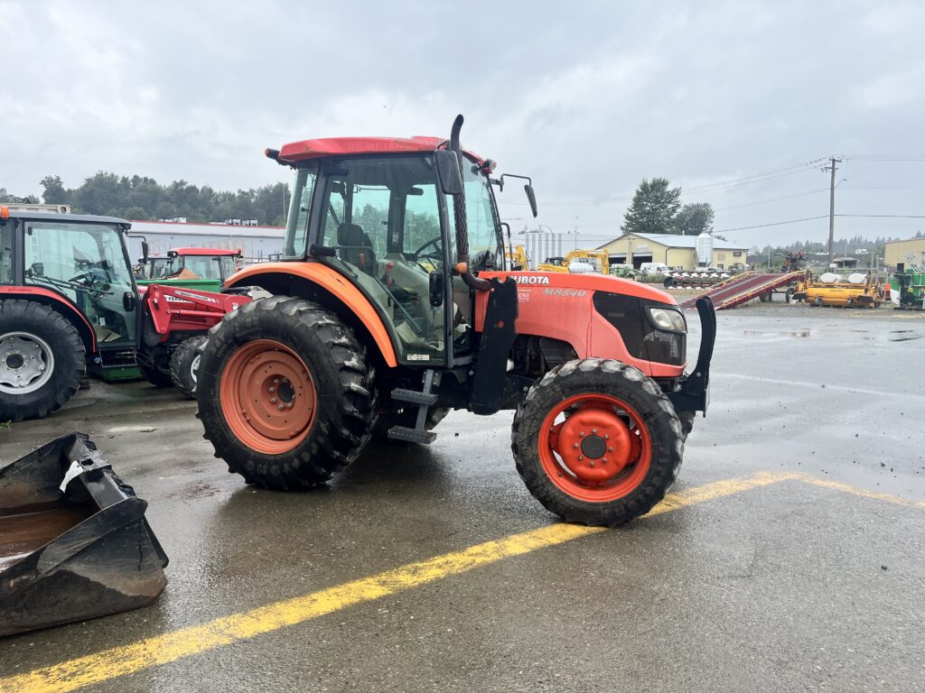 2009 Kubota M8540 Cab Tractor 3