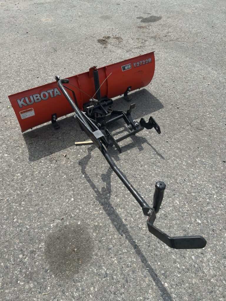2008 Kubota T2080 Lawn Tractor 10