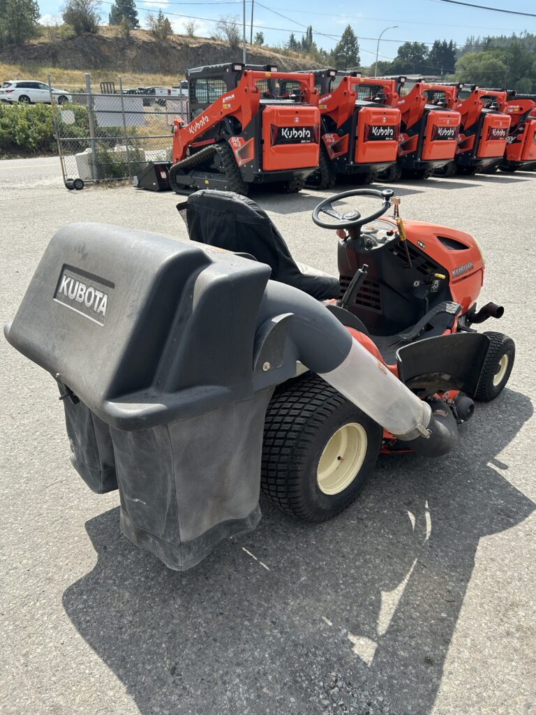 2008 Kubota T2080 Lawn Tractor 2