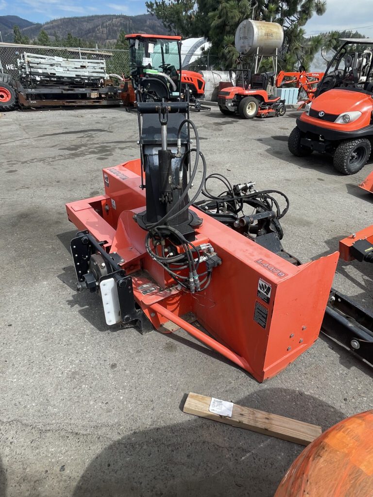 Kubota L4479 snow blower