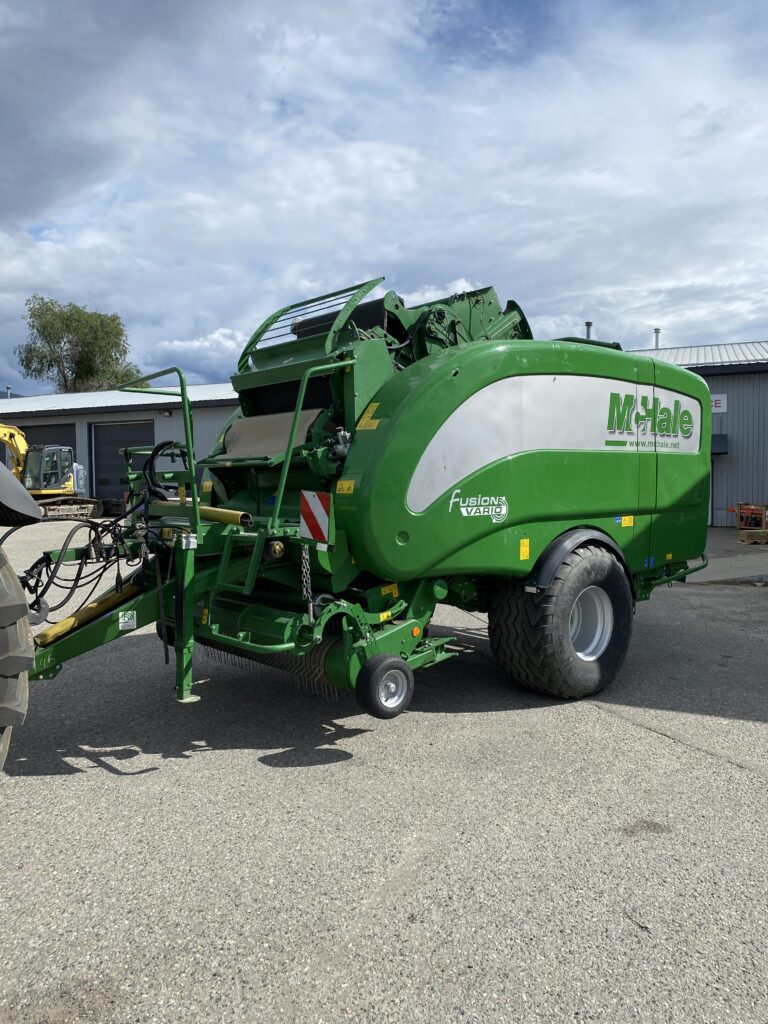 2020 McHale Fusion Vario 6