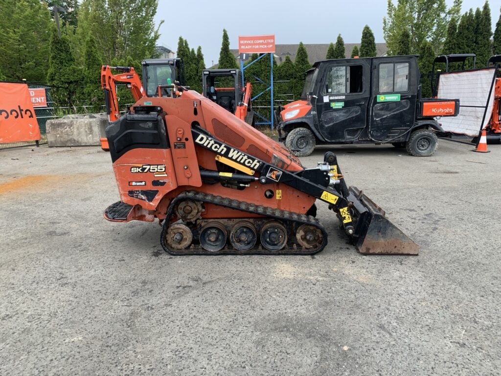 2016 Ditch Witch SK755 2