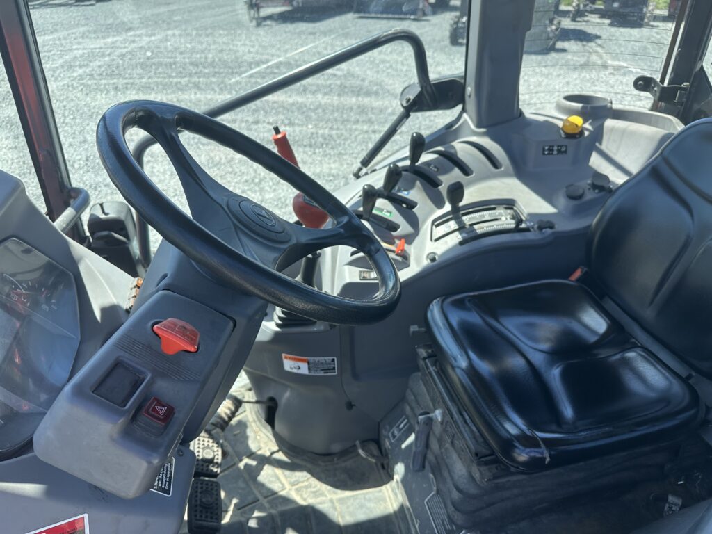 2019 Kubota M4N-071HDCC12 Tractor 4