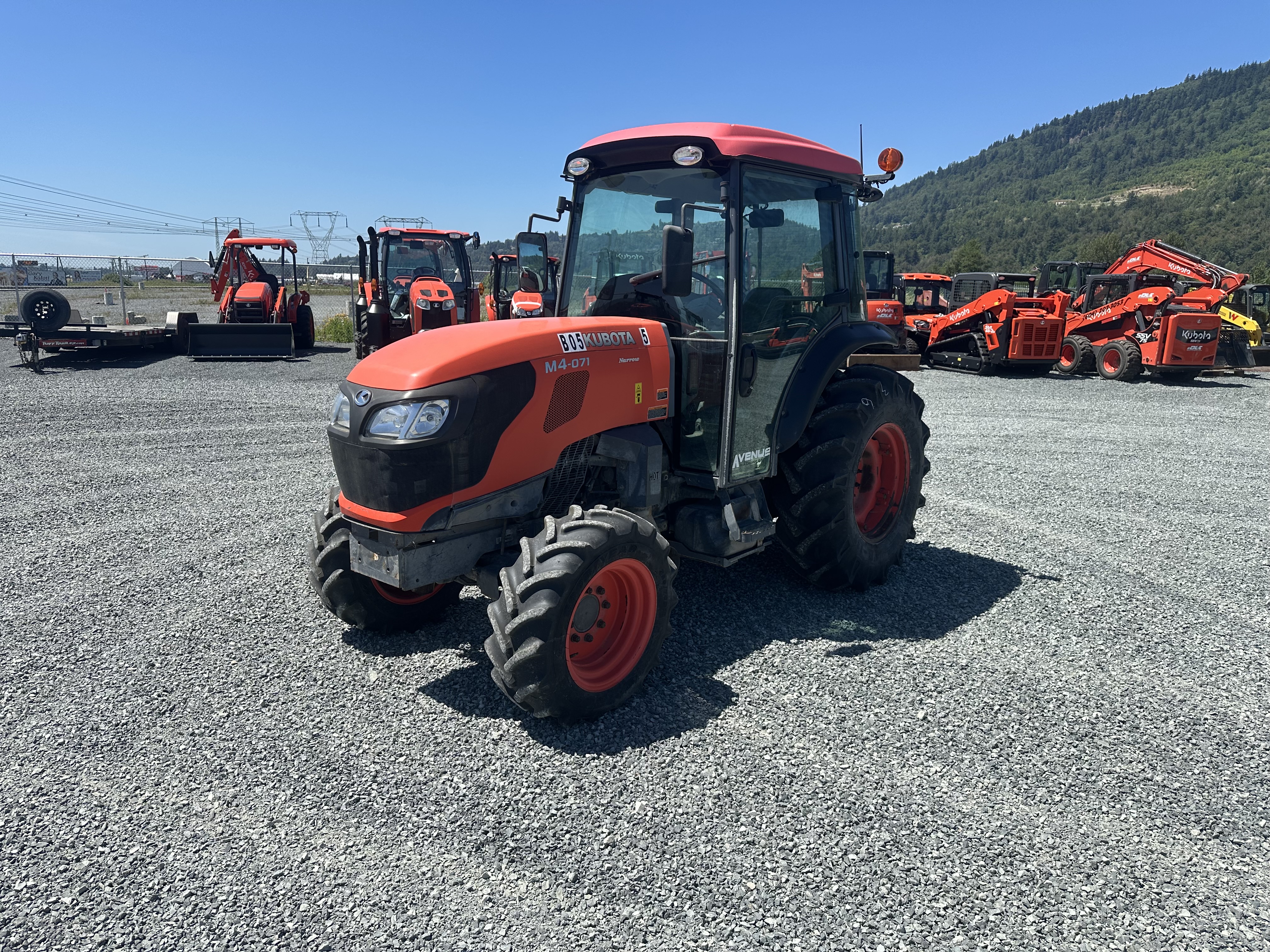 2019 Kubota M4N-071HDCC12 Tractor 3
