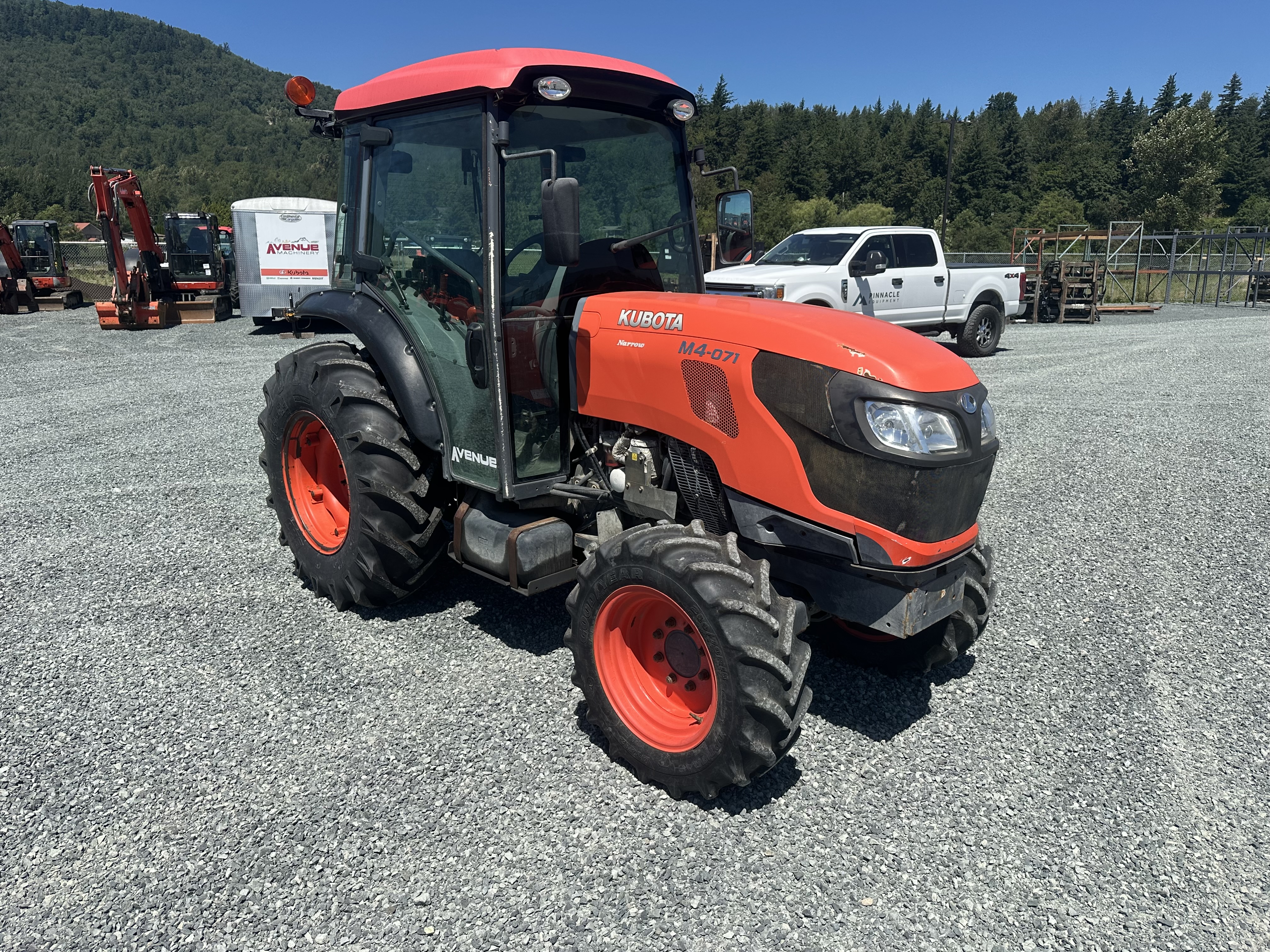 2019 Kubota M4N-071HDCC12 Tractor 2