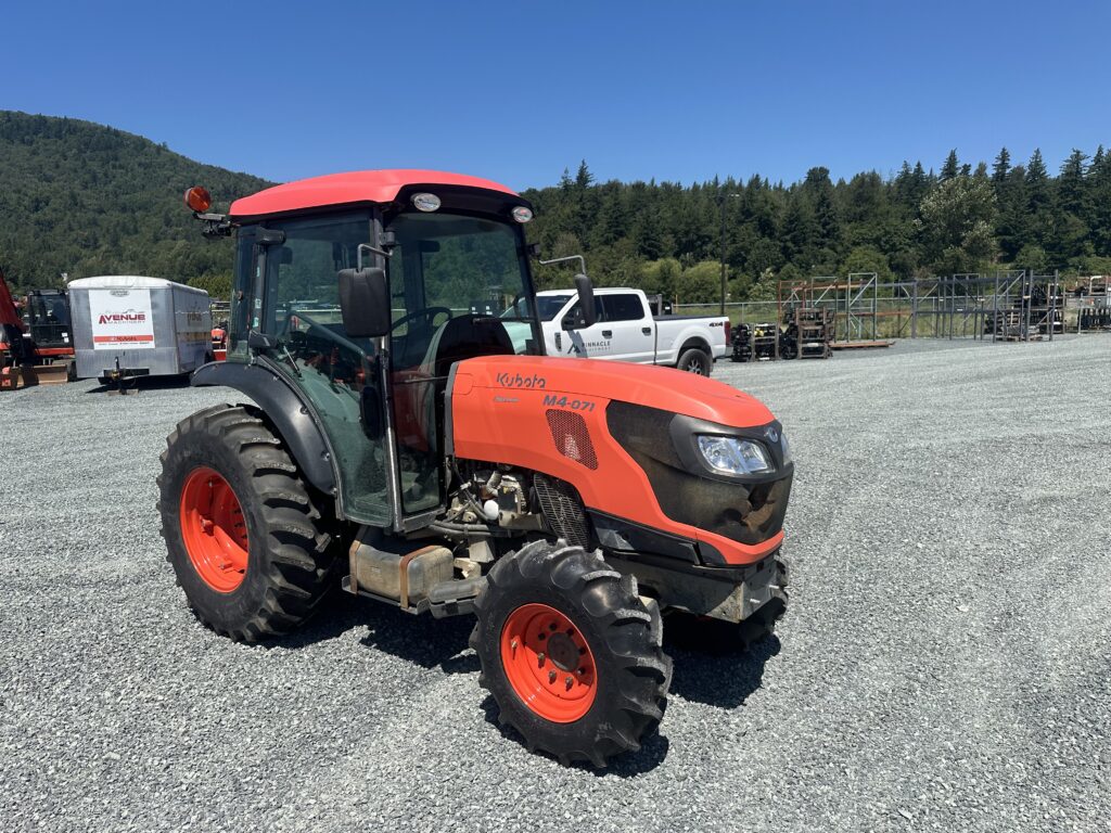 2021 Kubota M4N-071HDCC12