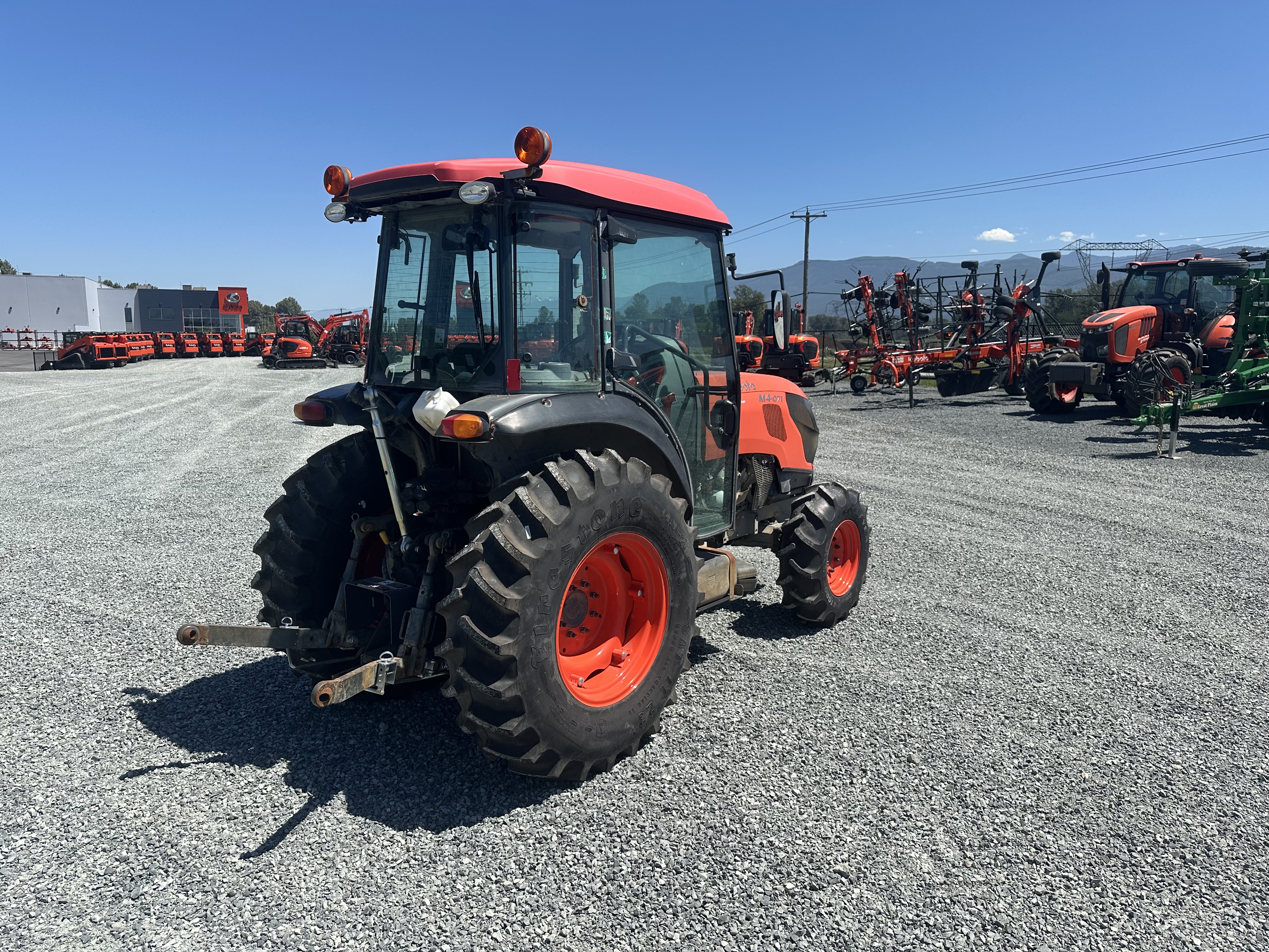 2021 Kubota M4N-071HDCC12 1