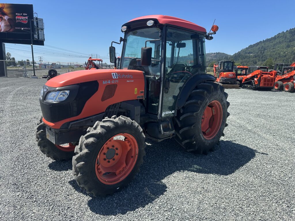 2021 Kubota M4N-071HDCC12