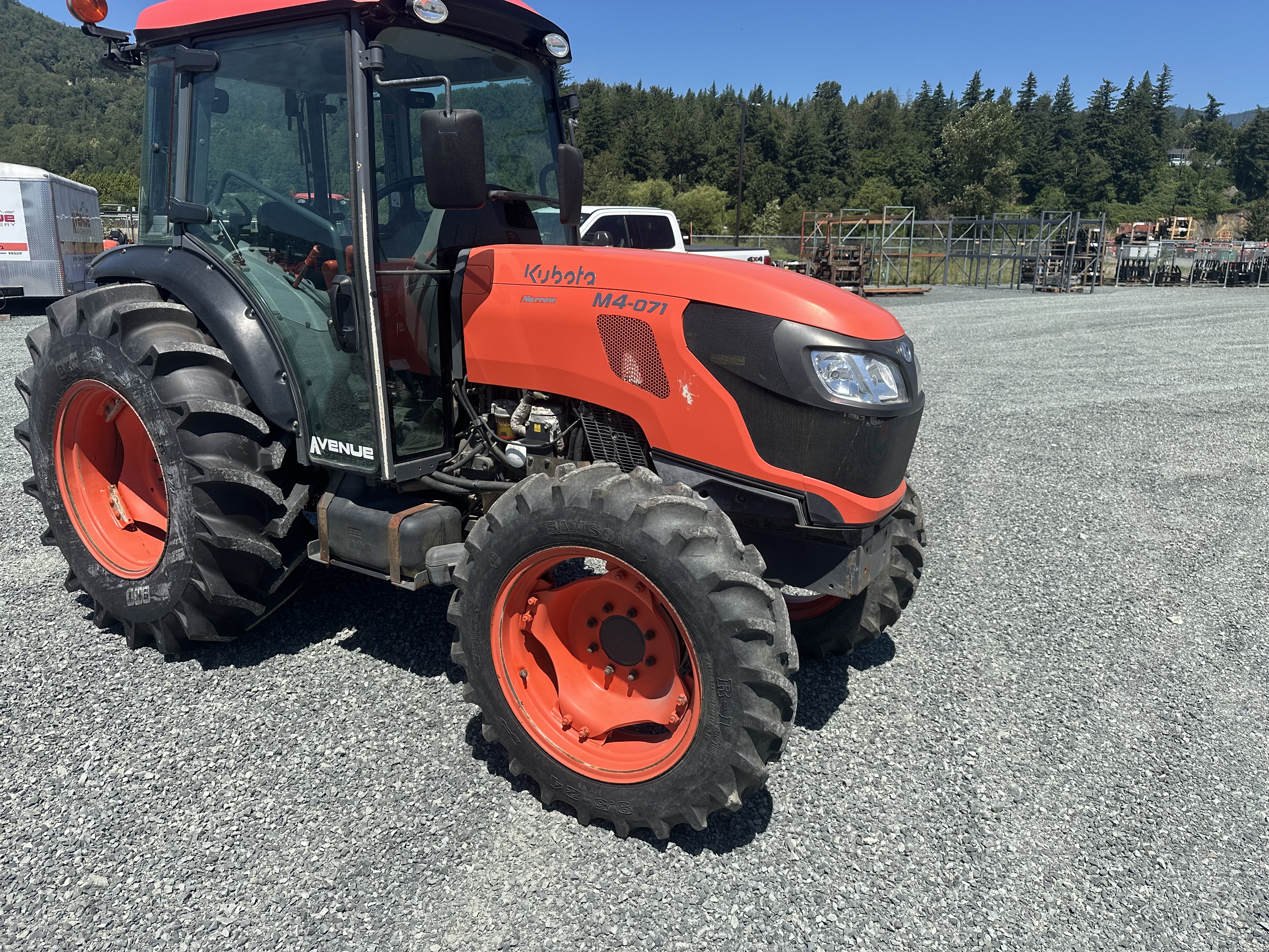 2021 Kubota M4N-071HDCC12 3