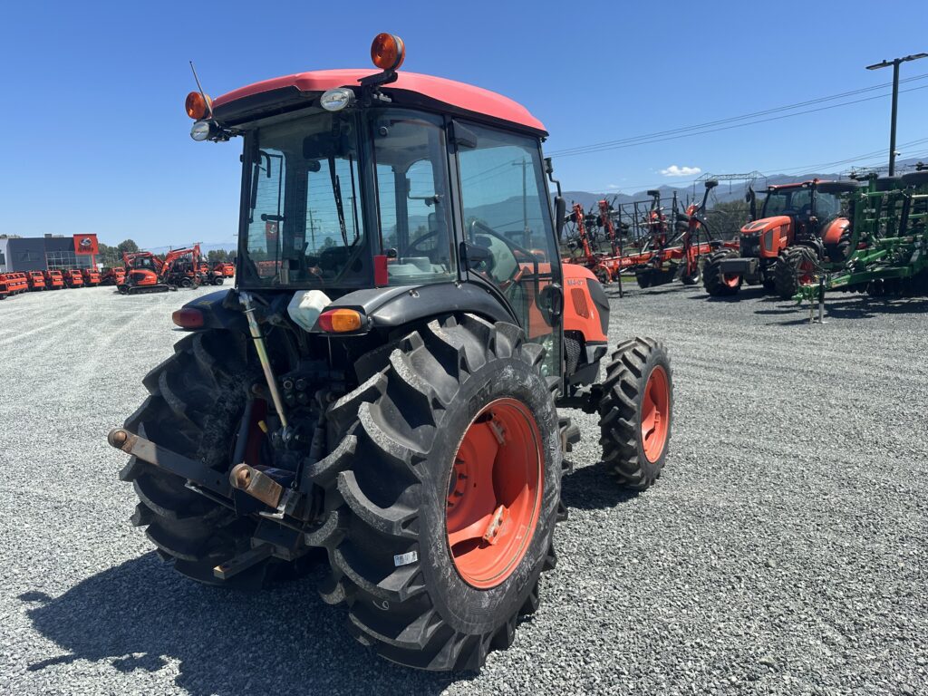 2021 Kubota M4N-071HDCC12 2