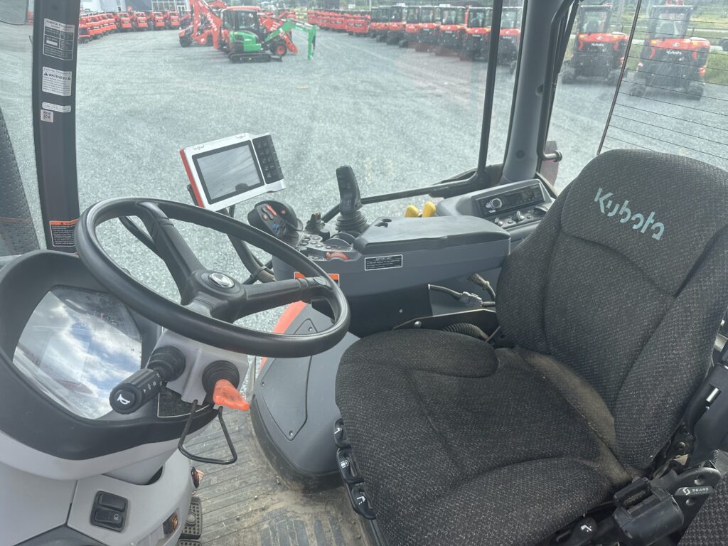 2022 Kubota M7-172P-PS Tractor 4