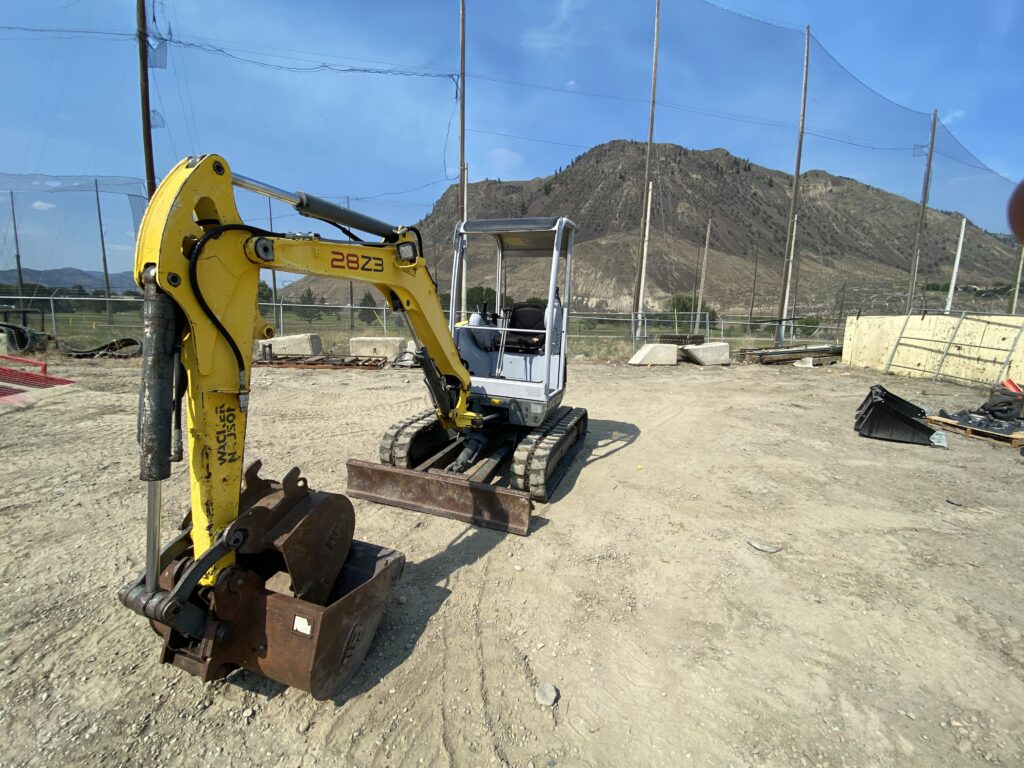2010 Wacker Neuson 28 Z3 Mini Excavator 1
