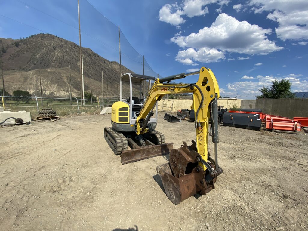 2010 Wacker Neuson 28 Z3 Mini Excavator 2