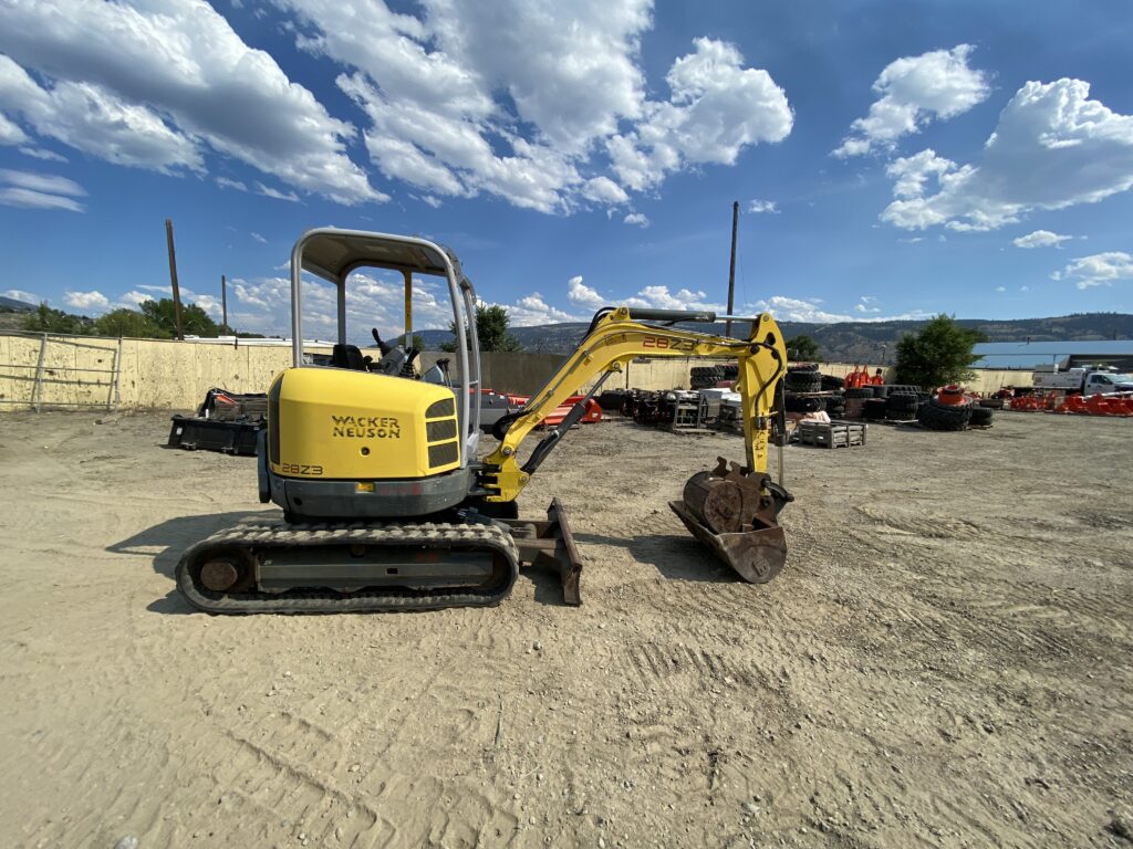 2010 Wacker Neuson 28 Z3 Mini Excavator 3