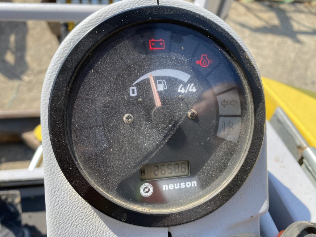 2010 Wacker Neuson 28 Z3 Mini Excavator 6