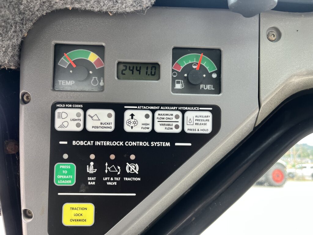 Bobcat 773 Turbo Skid Steer 4