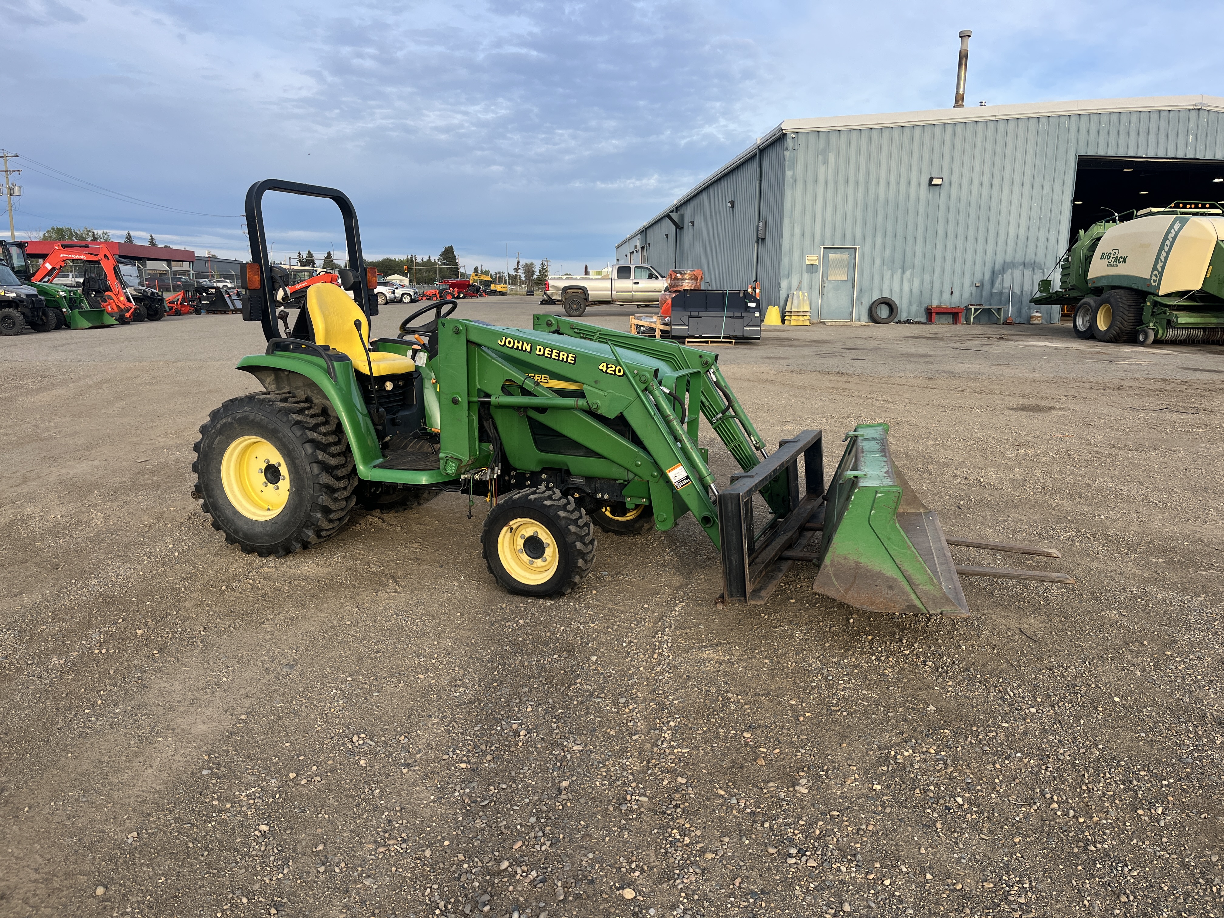 2002 John Deere 4210 tractor 4