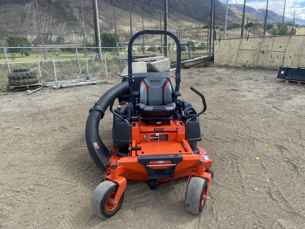 2023 Kubota Z242KW-48 Zero turn Mower 1