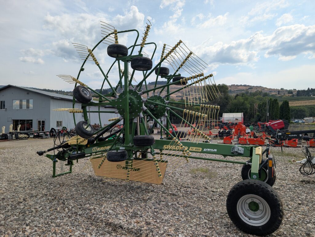 Krone Swadro TC-880 Center-Delivery Rake 2