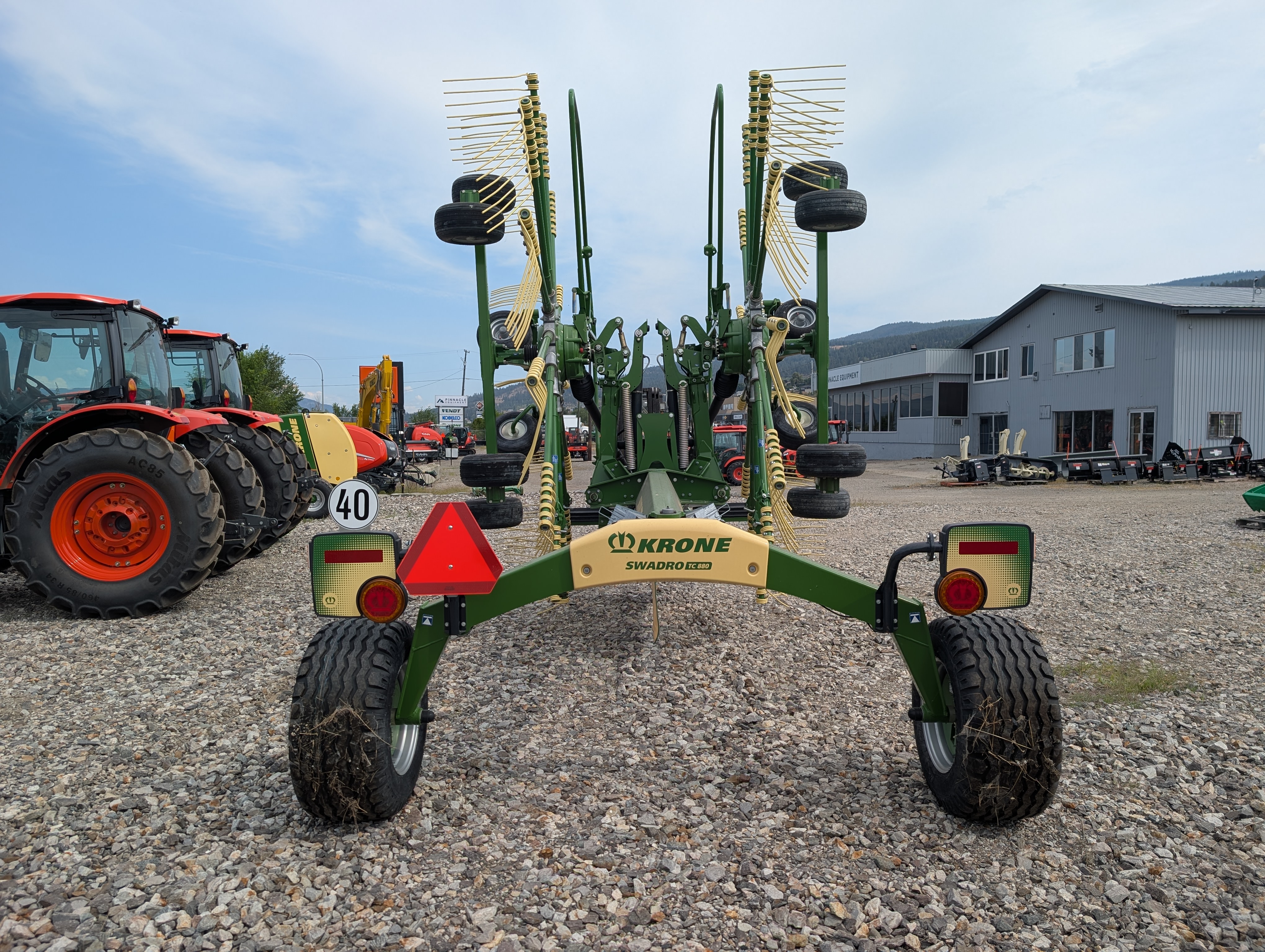 Krone Swadro TC-880 Center-Delivery Rake 4