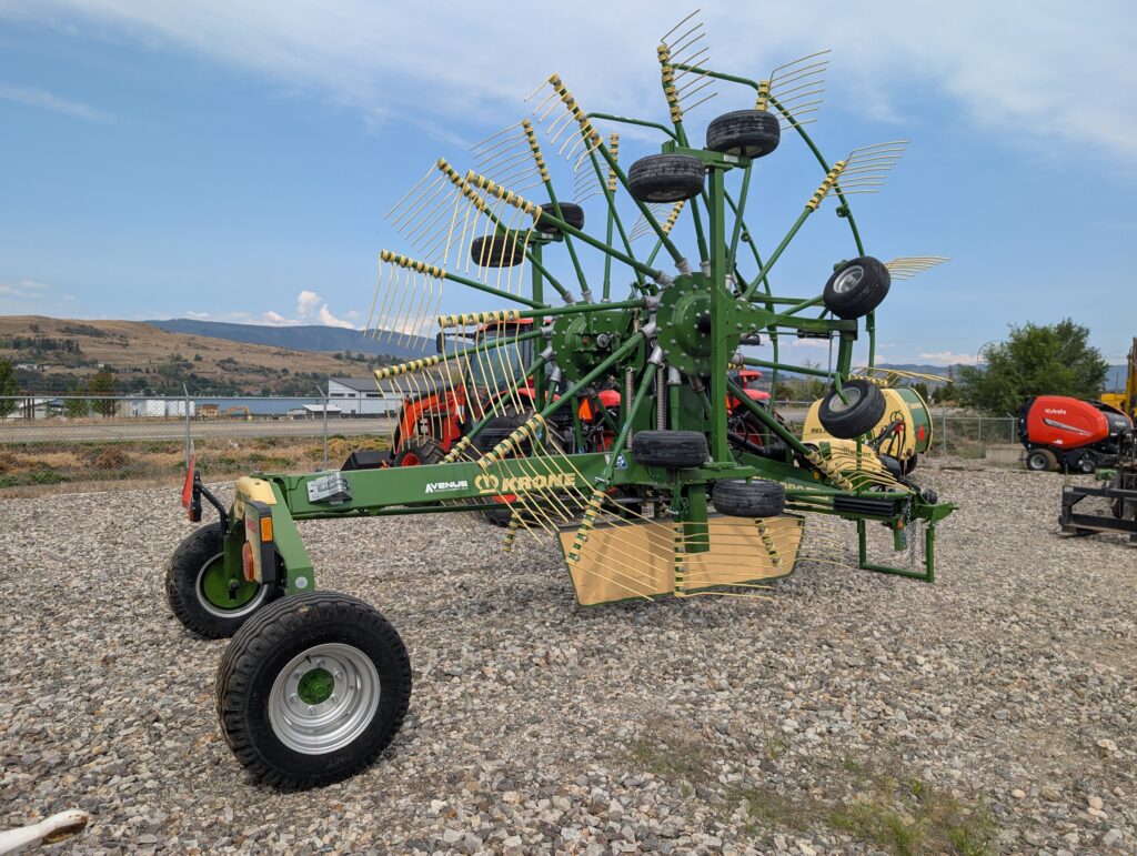 Krone Swadro TC-880 Center-Delivery Rake 3