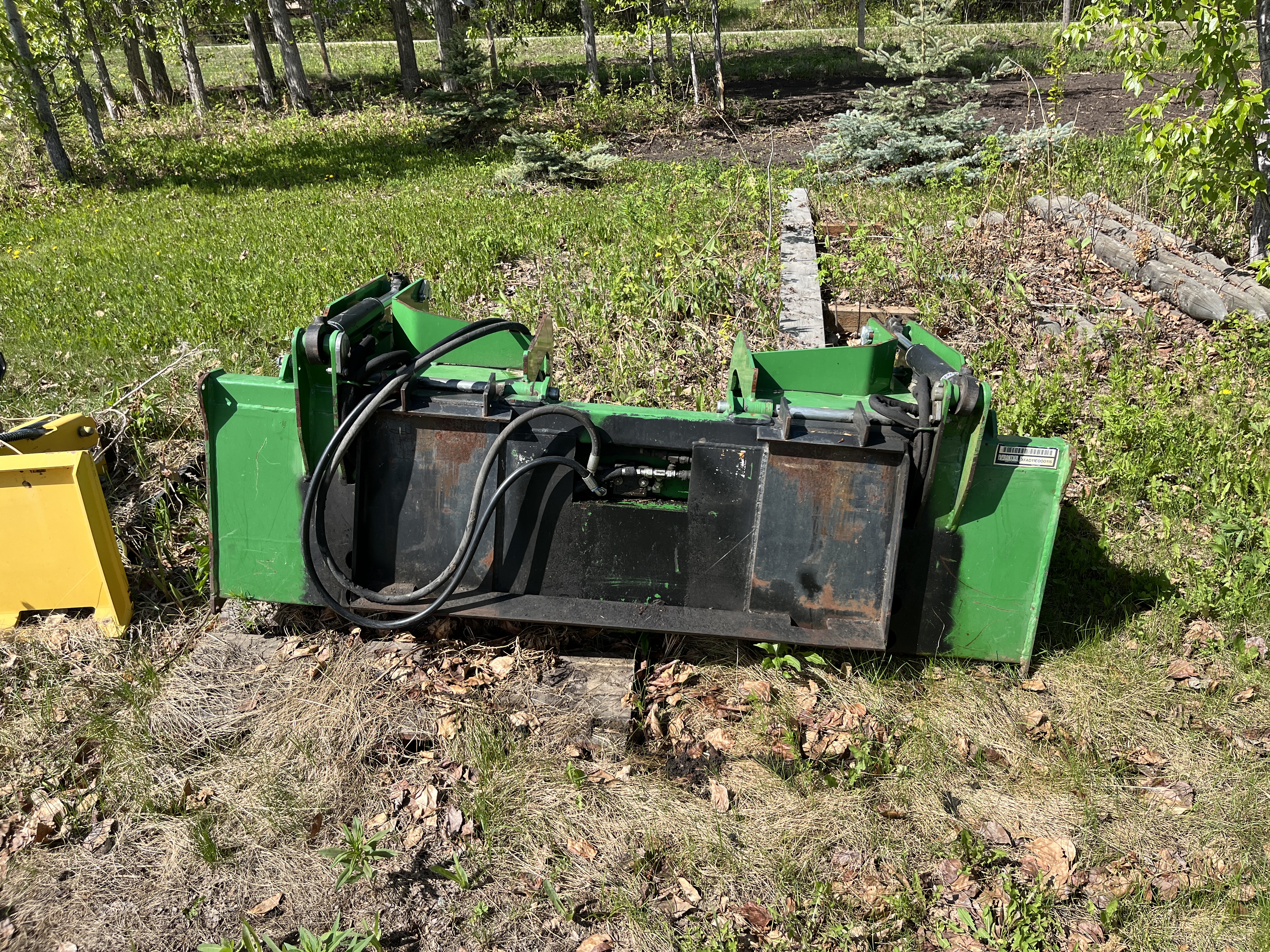 Frontier Scrap Grapple Bucket 2
