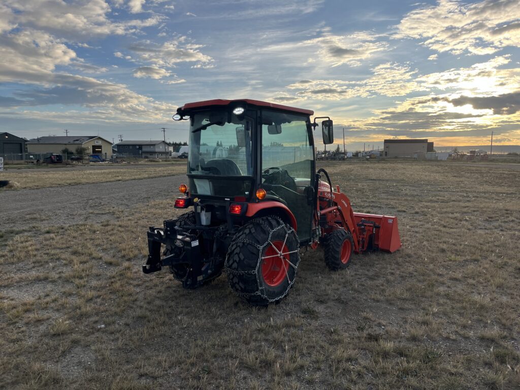 2023 Kubota LX2610 tractor 4