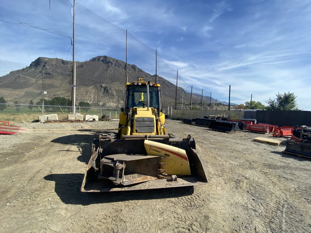 2003 New Holland LB75B Tractor/Loader/Backhoe 4