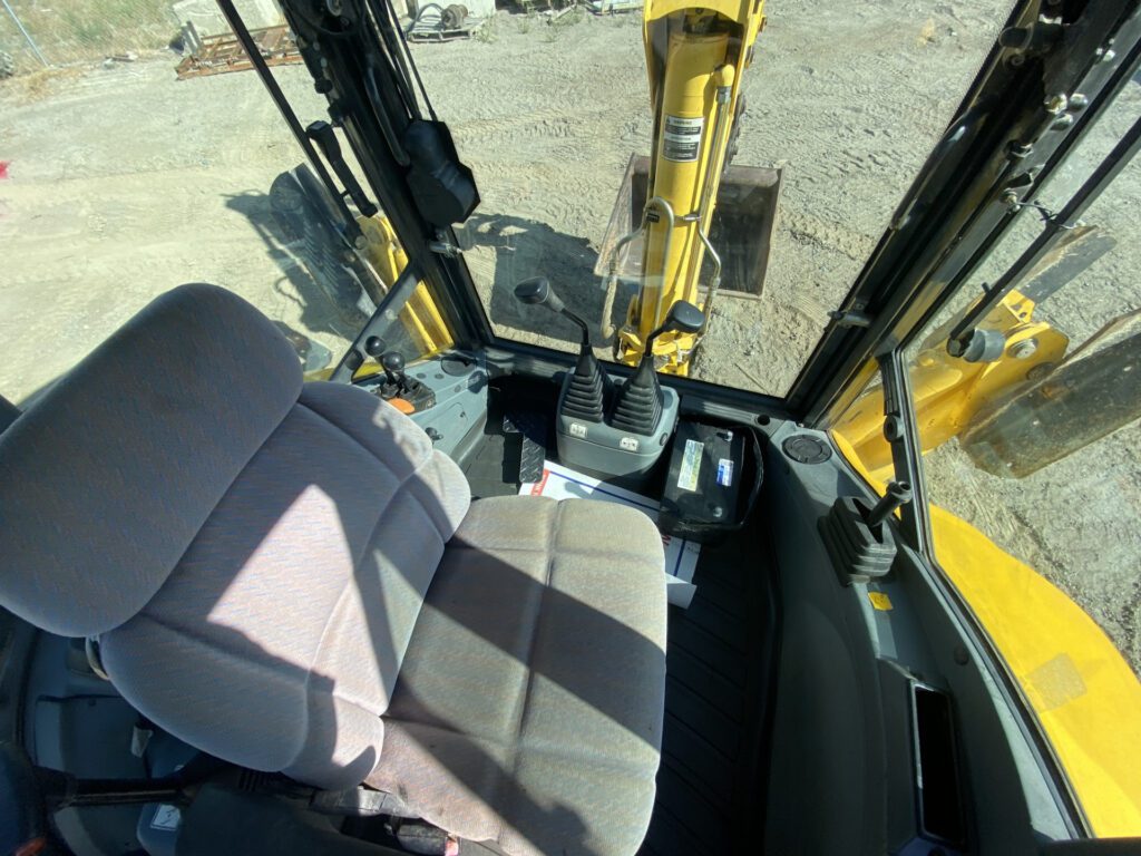 2003 New Holland LB75B Tractor/Loader/Backhoe 7