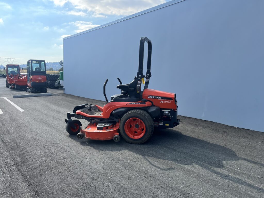 2022 Kubota ZD1021-3-60 Zero-turn Mower 2