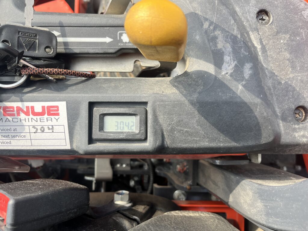 2022 Kubota ZD1021-3-60 Zero-turn Mower 4
