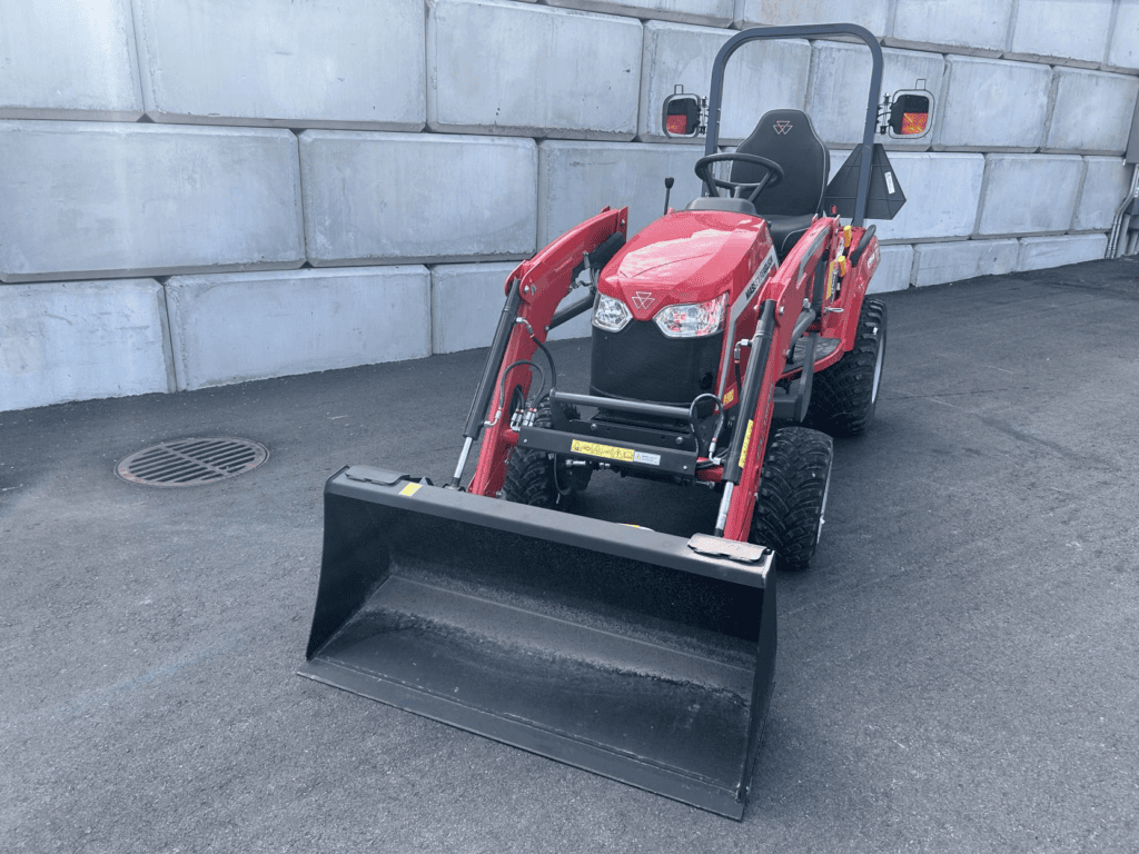 MF1GC.23 Tractor *** ONLY A FEW LEFT *** 1