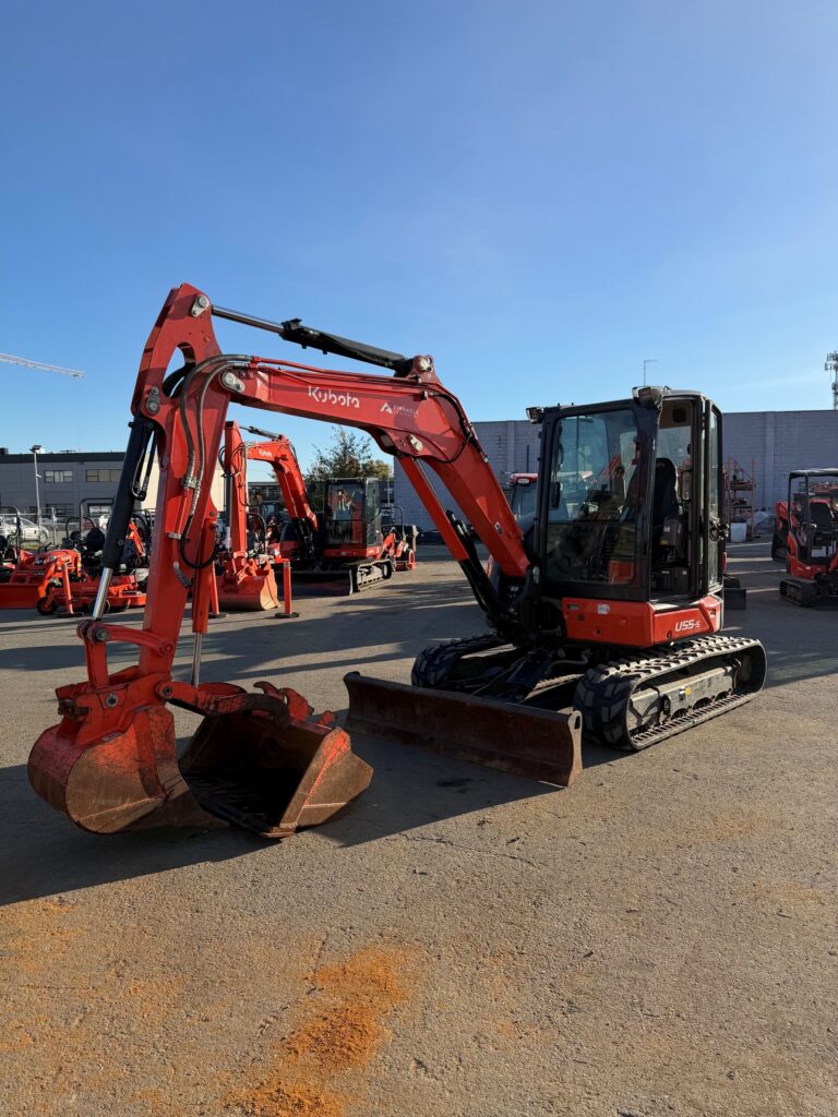 2023 U55-5 w/ Angle Blade, 715 Hours