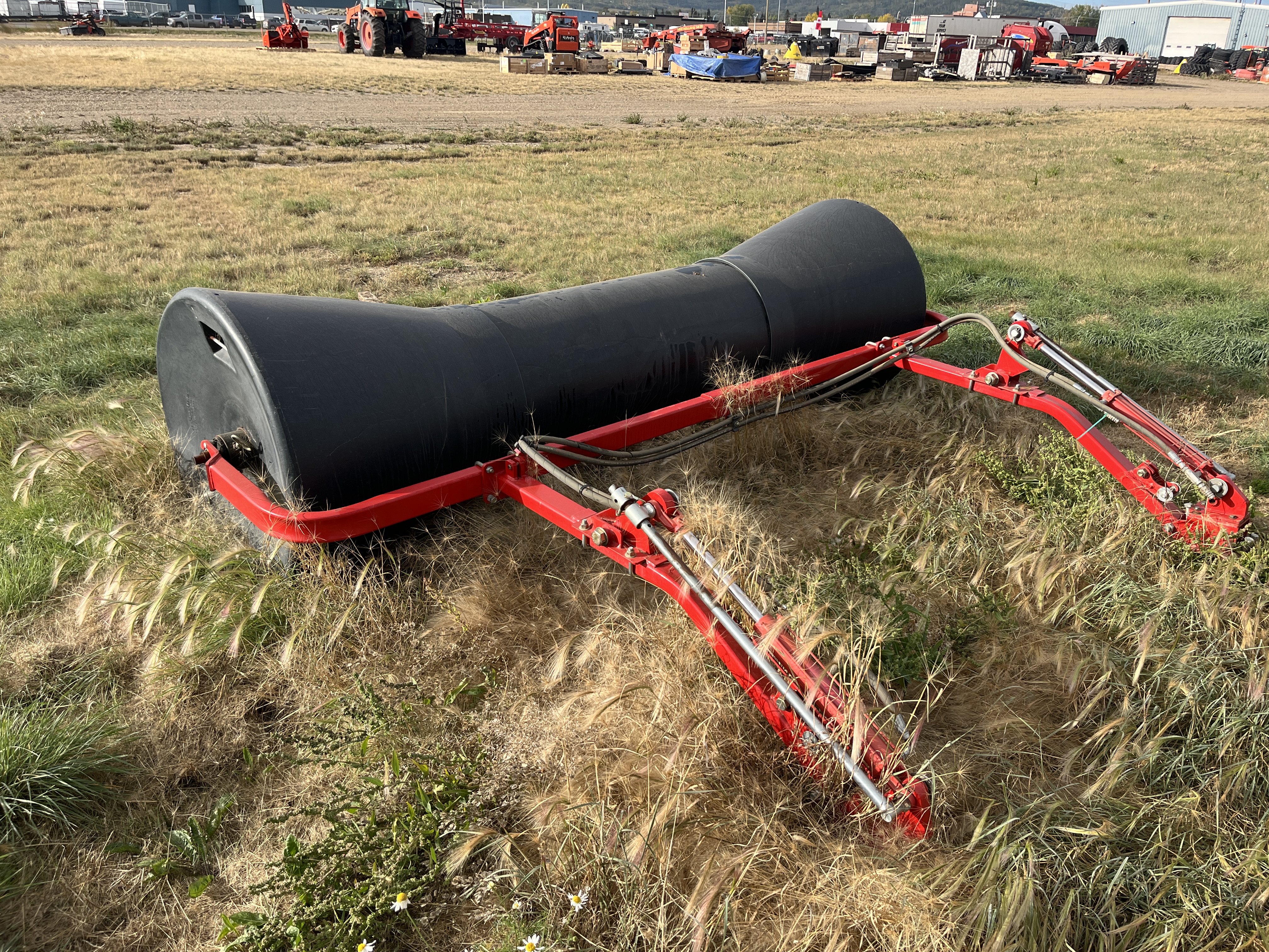 Freeform MT2000H Swath Roller 1